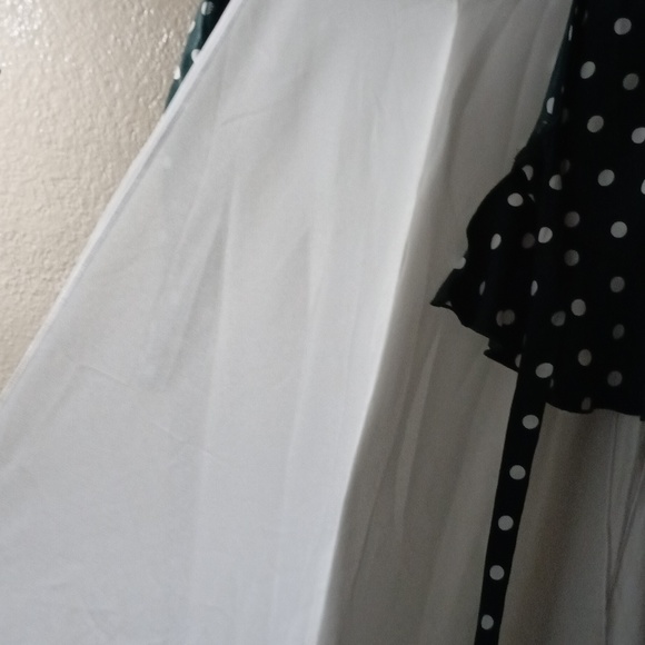 Soft surroundings size small  long flow dress in all white. - Picture 5 of 10